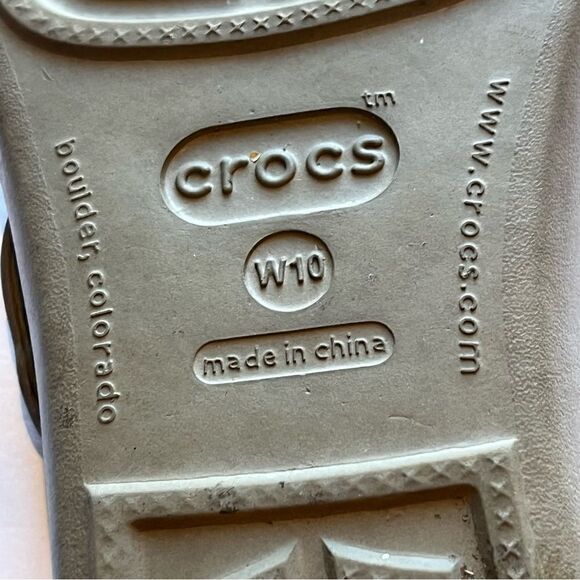 Women's Crocs Tan Slip On Wedge Sandals Size 10 - Picture 9 of 9